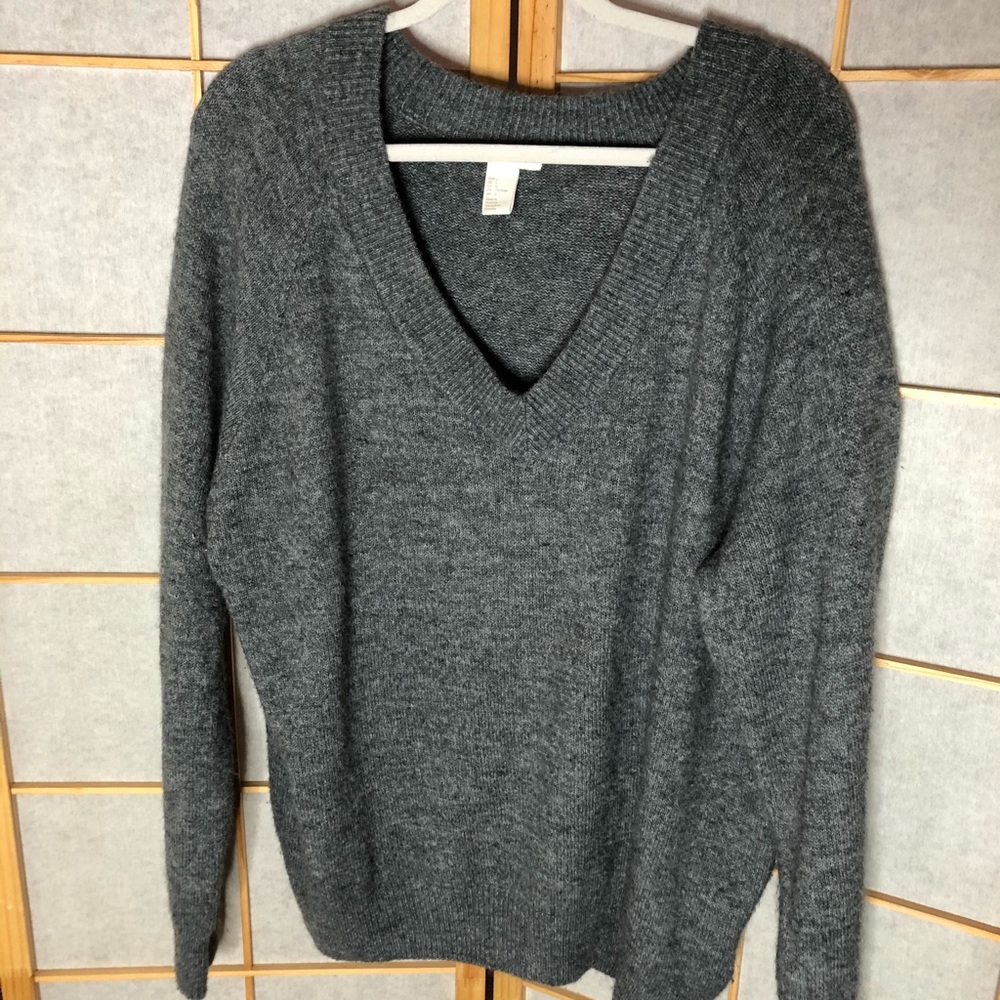 grey v neck sweater